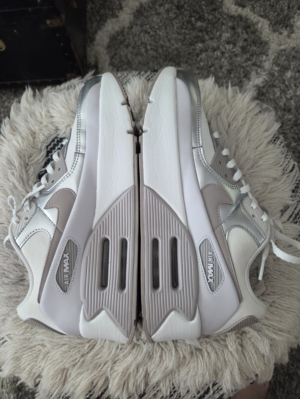 Women's Size 10 Nike Air Max 90 LV8